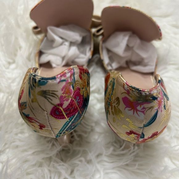 ORIENTAL TAN FASHION HEELS SIZE 38 - Picture 3 of 5